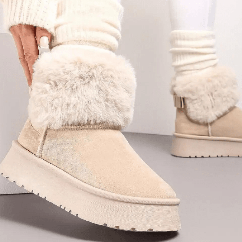 Beige Ankelstøvletter med Fuskepels og Chunky Platåsåle